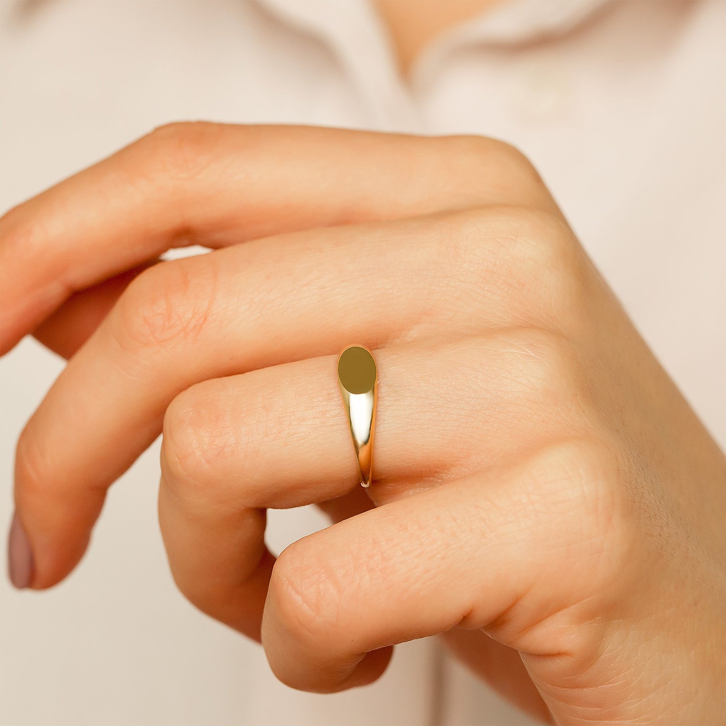 Minimalist Signet Ring in 14K Solid Gold